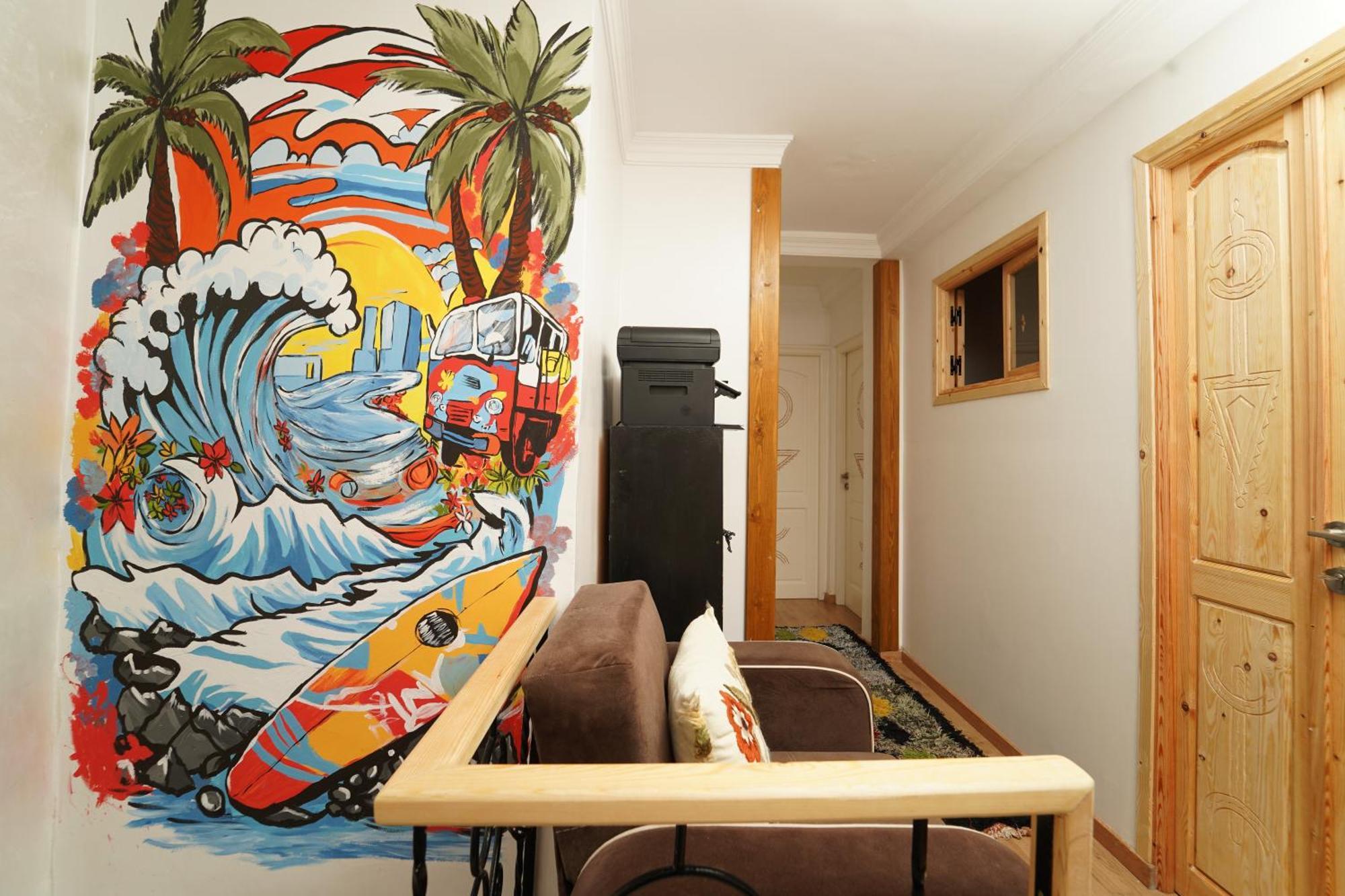 Couette-café Waves Hunter Surf House Agadir