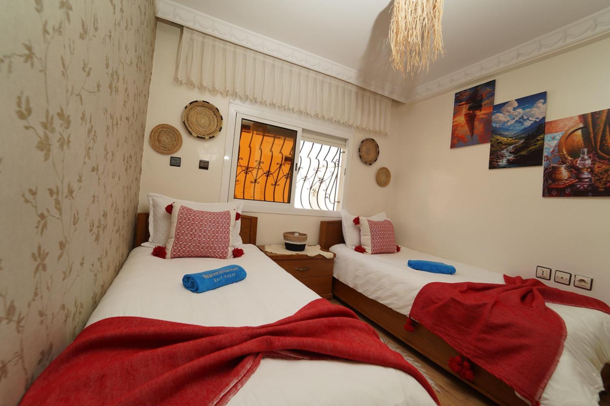 Couette-café Waves Hunter Surf House Agadir